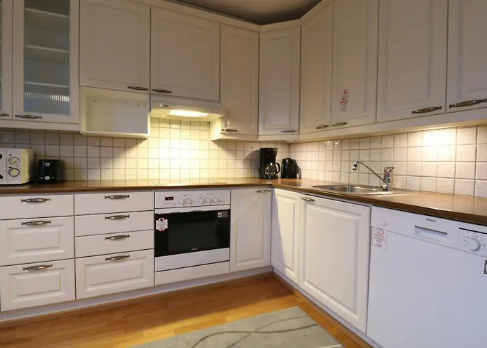 Spacious For 4 With Sauna